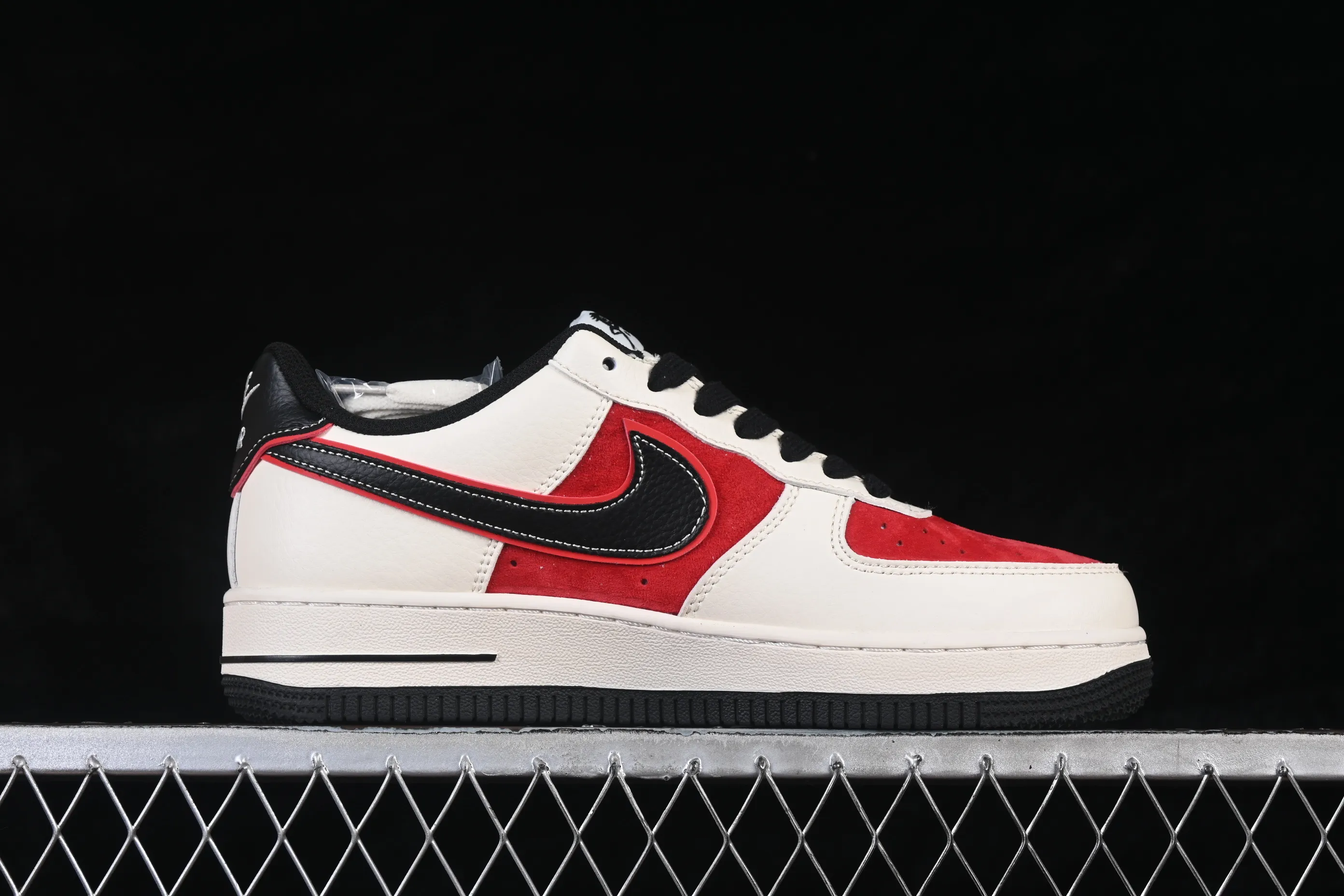 All Categories Nk Air Force 1 Air Force Series Nk Air Force 1 Low Air Force Low Nike Air Force 1'07 Low Year of the Horse Limited Beige Black Red Golden Horse Air Force 1 Low-top Casual Shoes HT5088-616